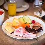 L'incomparable & Restaurant Etoile Aix-les-bains 5* Tresserve
