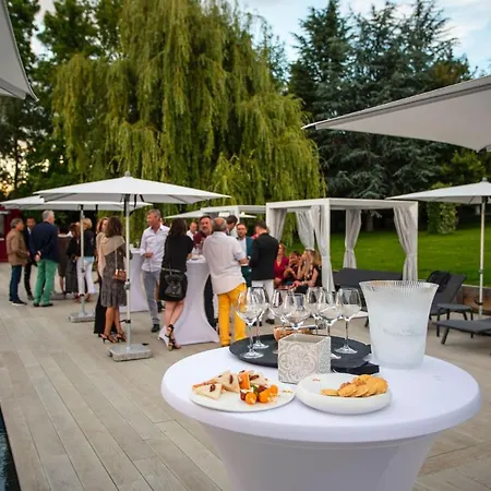 L'incomparable & Restaurant Etoile Aix-les-bains 5* Tresserve