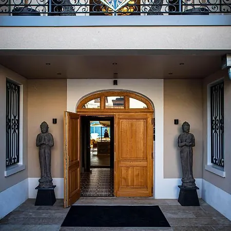 L'incomparable & Restaurant Etoile Aix-les-bains 5*